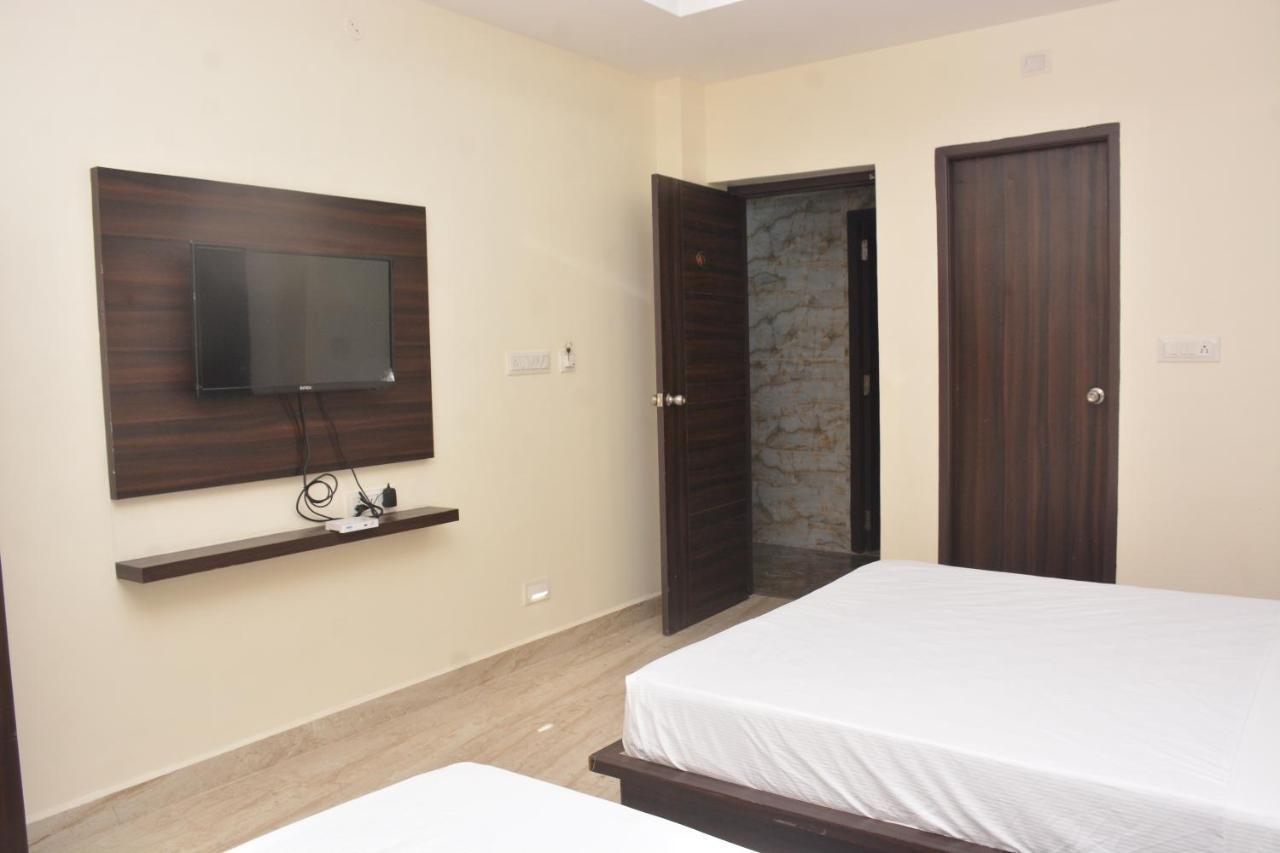 Arihanth Inn Веллуру Экстерьер фото